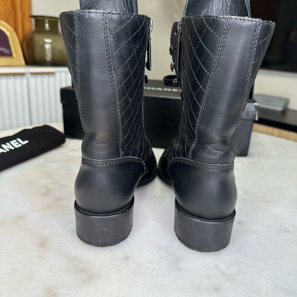 Chanel Leather CC Combat boots size 39.5 - Picture 4 of 14